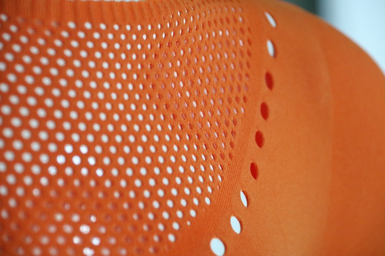 Warp knitting for 3D seamless sportswear